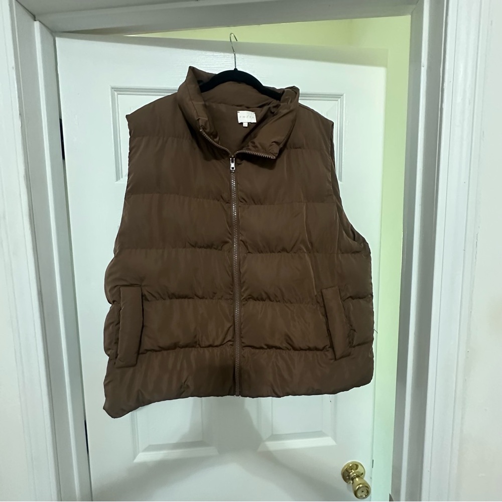 Entro Brown Quilted Puffer Vest – Layering Outerwear – XL